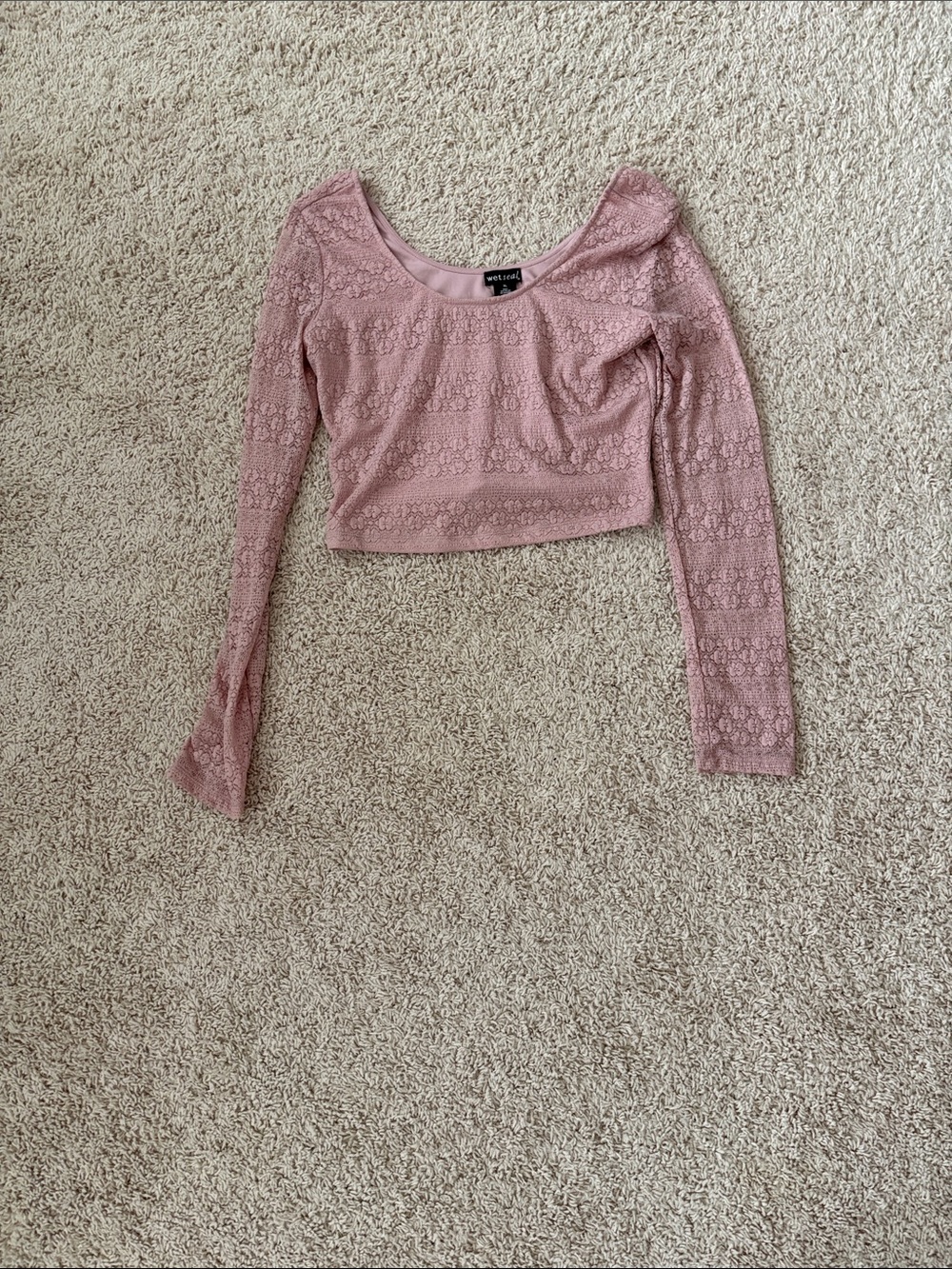 Wet Seal Dusty Pink Lace Long-Sleeve Crop Top